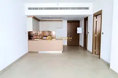 Close to Circle Mall | Huge Layout | Great Deal