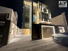 A 3-storey villa, including electricity, water and air conditioning fees, ready to move in, excellen