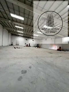 Warehouse with showroom 56,000 sq ft 700 kW electricity