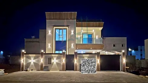 A well-designed and family-friendly villa is available for rent in Al Hiliow 2, featuring modern finishing and generously sized interiors offering co