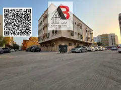 CORNER RESIDENTIAL BUILDING \\ 6,000 SQ FT \\ VERY BIG ROOMS \\ NEAR MARKET \\ FREEHOLD BUILDING FOR