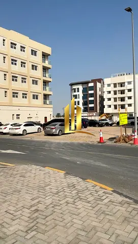 للبيع ارض في منطقة مويلح التجارية -- الشارقة