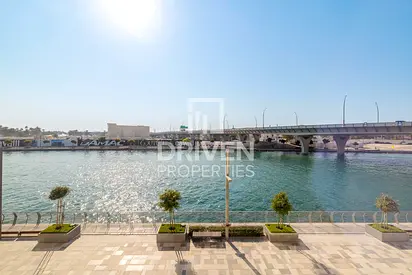 Vacant and Multiple Options with Canal View