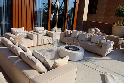 Luxurious Apartment Private Beach Vacant Spacious