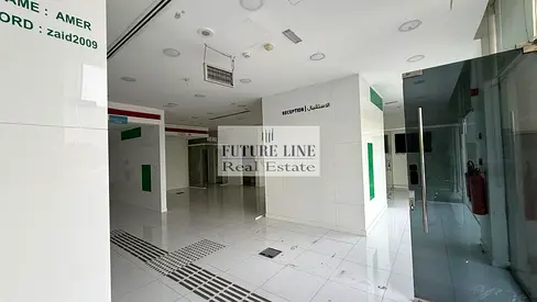 FREE ONE MONTH-SPACIOUS RETAIL SHOP -5 PARKING