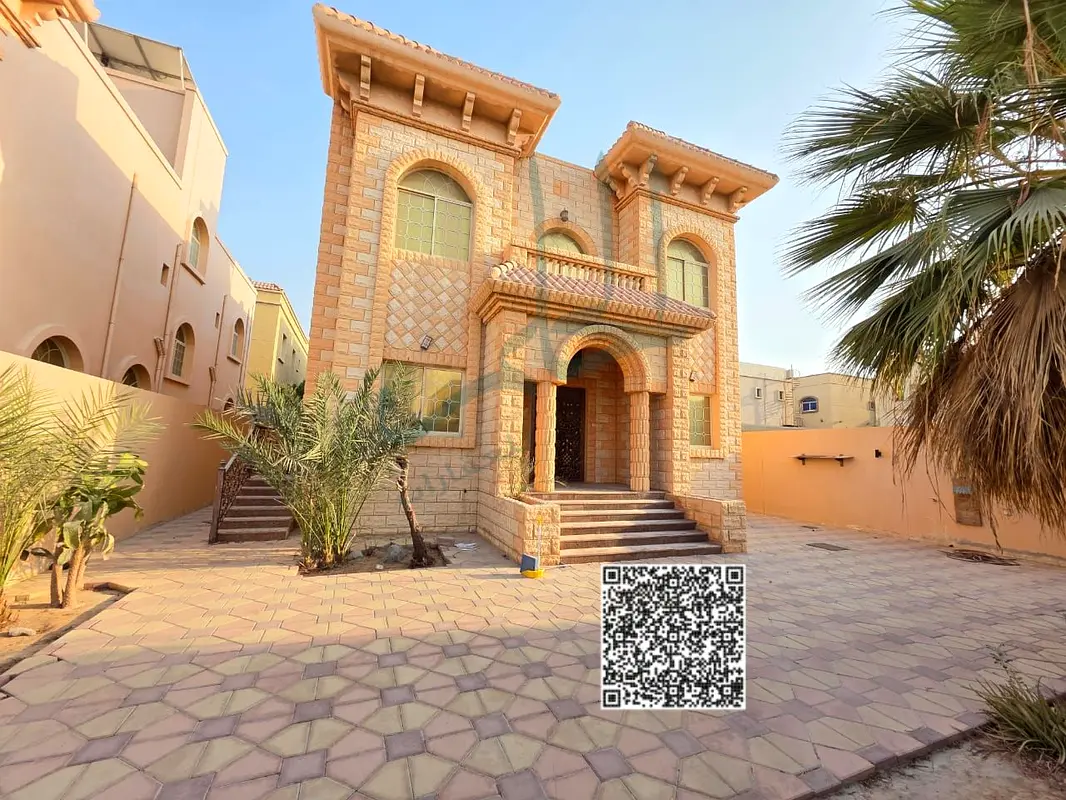 فيلا راقية للإيجار في عجمان – منطقة الروضة 2  تتوفر فيلا مميزة للإيجار تقع في منطقة الروضة 2 بعجمان، ثاني قطعة من شارع الشيخ عمار