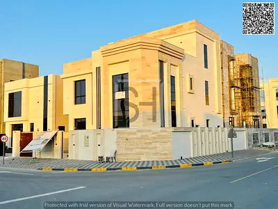 للبيع فيلا تتميز بموقع استراتيجي قريب من جميع الخدمات والمدارس والمراكز التجارية.
