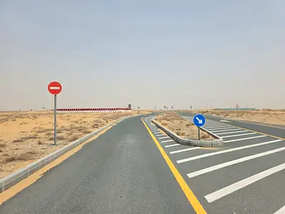 للبيع قطعه ارض سكني بإمارة الشارقة بمنطقة مزيرعة ضاحية الرحمانية