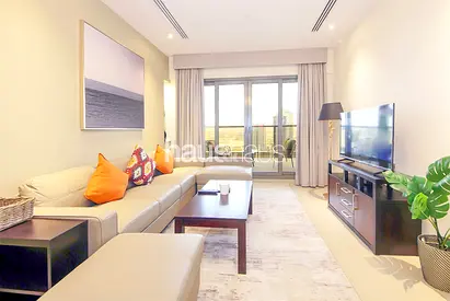 Corner Unit | Furnished | Downtown