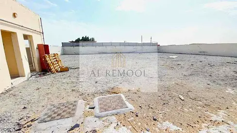 WITHOUT ELECTRICITY 11000 / SQFT OPEN LAND IN 110 WITH KITCHEN WASHROOM IN AL SAJJA SHARJA