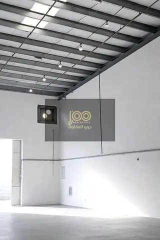 مستودع لجميع الأنشطة للإيجار السنوي في أم الثعوب، أم القيوين | 2,400 قدم مربع | 33 درهم/قدم²