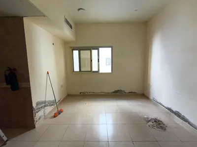 Spacious and Lavish studio with central AC, separate kitchen near to Safari Mall