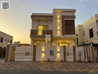 For sale: European-style villa with very high-end finishing. Freehold ownership for all nationalities. Includes water and electricity.