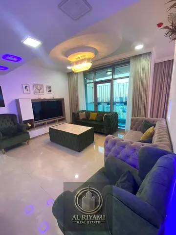 🌊 شقة فاخرة 2BHK مفروشة بإطلالة مميزة – كورنيش عجمان