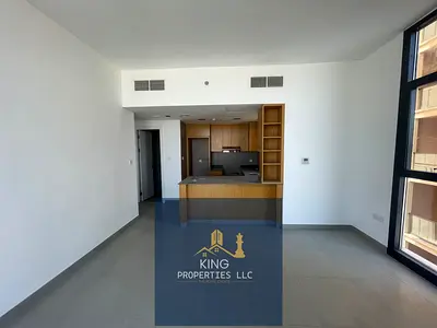 شقة غرفة وصالة مع دورتين مياه متوفرة للإيجار في الممشى