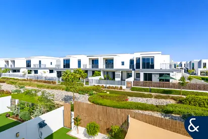True Corner | Green Belt | Large Plot