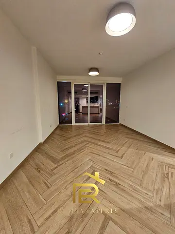 UNFURNISHED 1BHK /SCENIC GLOW GARDEN VIEW /LARGE LAYOUT