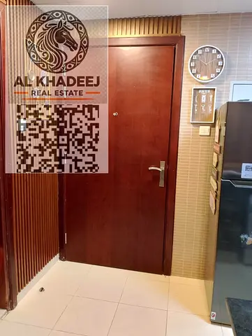شقة للبيع في سيتي تاور، غرفة ماستر، 757 قدم، مؤجرة بـ4000، السعر 355 ألف مع باركن وفرش. فرصة استثمارية ممتازة