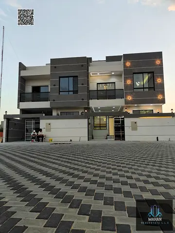 ✨ Luxury Townhouse Villa for Sale in Al Helio 2 – Ajman ✨ An excellent opportunity to own a luxury townhouse villa with modern design and high-quality finishes, ideally located directly on the main ro