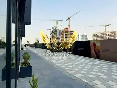 متجر مطل على الواجهة البحرية | كريست غراندي | ممشى المجتمع