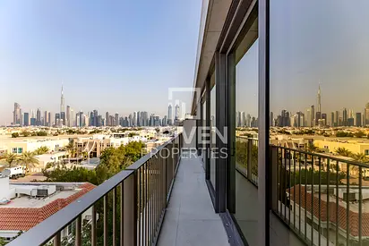 Burj Khalifa and Jumeirah Views | High Floor