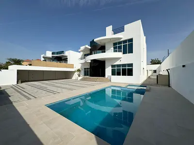 Luxury Fully Renovated 5BR Villa with Private Pool