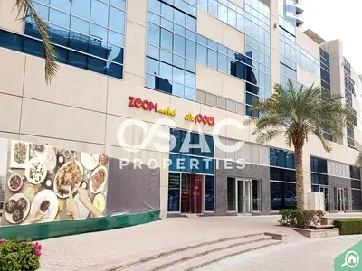 FULLY FITTED | PRIME LOCATION | WATERFRONT |VACANT