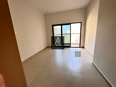 Open view - Gym and swimming pool - Private parking