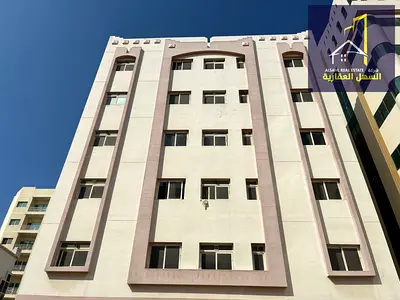 فرصة مميزة للمستثمرين المباشرين مقدمة من شركة السهل العقارية لبيع بناية تجارية في منطقة القليعة بإمارة الشارقة، تقع في موقع حيوي مناسب للاستثمار طويل