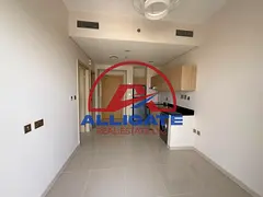 1 BEDROOM WITH BALCONY / HUGE LAYOUT / HIGH FLOOR /