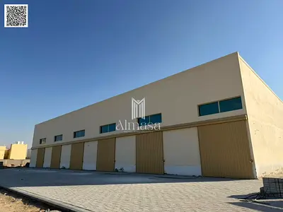 Warehouse for rent in Al Jurf, Ajman — 2,940 sq.ft with mezzanine, 22kW power.