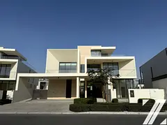 Full Lake View | Spacious Basement and Roof Terrace