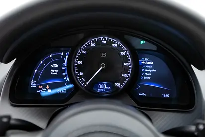 صورة 8 لـ 2023 Bugatti CHIRON