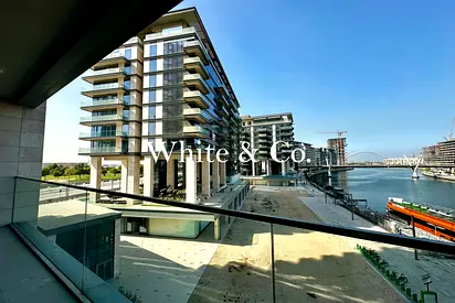 Corner Unit | Canal View | Large Layout