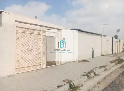 🏡✨ للبيع | بيت استثماري في القادسية – الشارقة ✨ 📍 الموقع: القادسية – زاوية ومقابل الحديقة