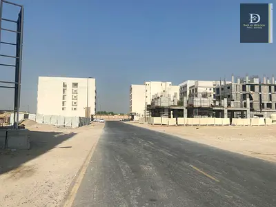 🏢 للبيع أرض تجارية في الشارقة – مويلح