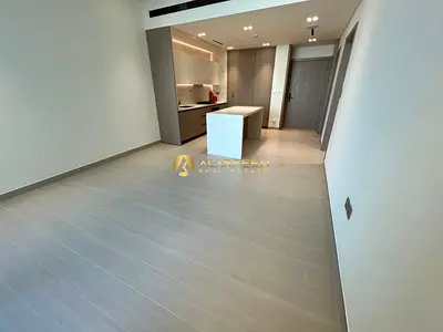 Pool View | Brand New | Fitted Kitchen
