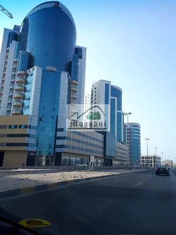 Orient Tower: Open VIew Sea View Studio Higher Floor with Parking