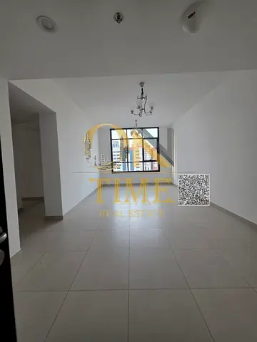 موقع مميز، غرفة ماستر، مساحة واسعة، خزائن بالحائط، باركن مجاني، مع تسهيلات مرنة في الدفع