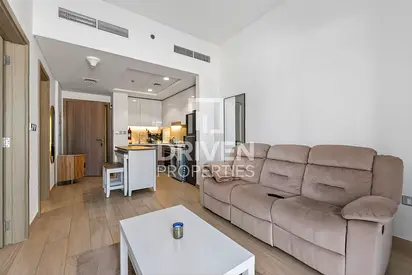 Lagoon Views | Spacious Layout | Tenanted