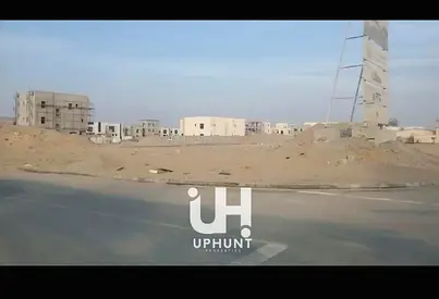 قطعة أرض زاوية | مناسبة لبناء فيلا | مساحة واسعة | موقع هادئ