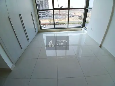Luxury like a brand new 2bhk 2bath with balcony&coverd parking
