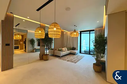 Rare to Market | Custom Build | Sea View