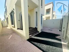 Villa for sale, including electricity, water, and air conditioning, in a residential area and close