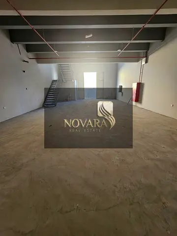 مستودع جديد في موقع استراتيجي بعجمان الصناعية 1 – خيار مثالي لأصحاب الأعمال الباحثين عن موقع مميز ومساحة عملية لجميع الأنشطة.