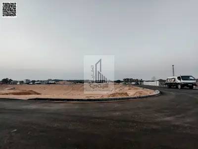 Land for sale, prime location, fees included