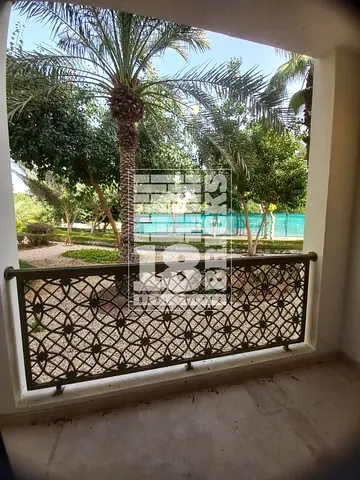 Newly Renovated |Spacious |Near Metro