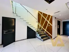 Middle Villa | Fully Upgraded | Vacant Soon