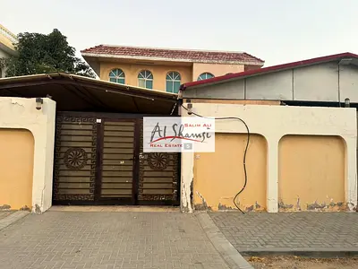 Villa for sale in Al Nakheelat, prime location near the main road