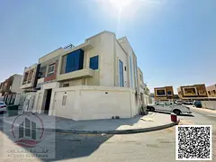Corner villa for sale, 5 rooms with a roof terrace, at a special price including electricity and wat